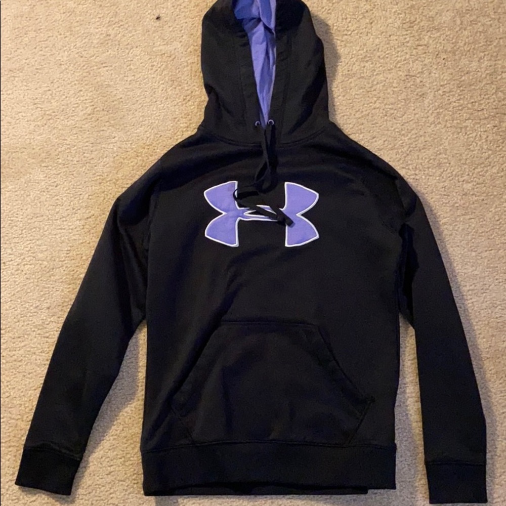 Under armour sweatshirt